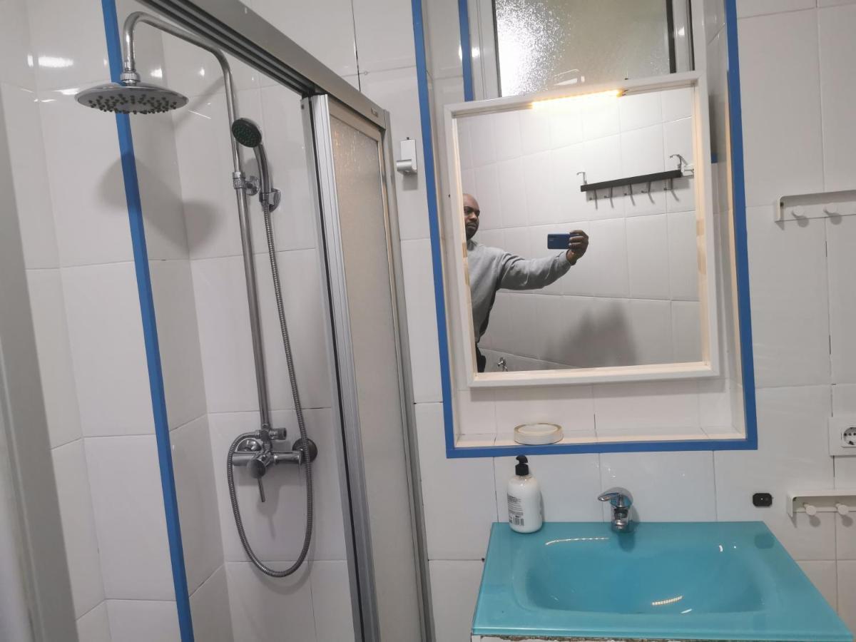 Subway Station Apartment Near Camp Nou L'Hospitalet de Llobregat Bagian luar foto
