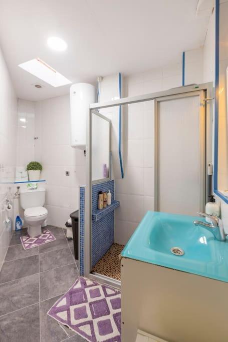 Subway Station Apartment Near Camp Nou L'Hospitalet de Llobregat Bagian luar foto