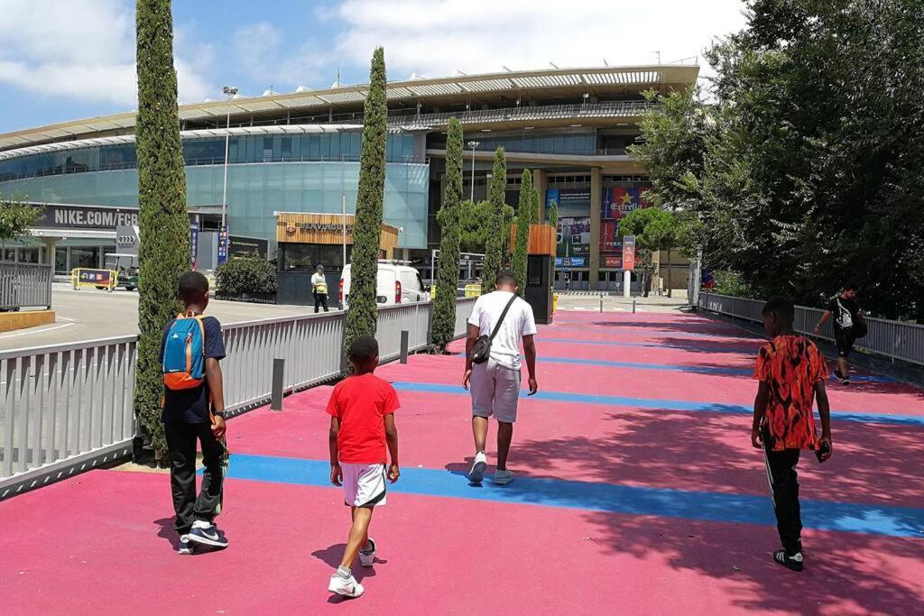 Subway Station Apartment Near Camp Nou L'Hospitalet de Llobregat Bagian luar foto